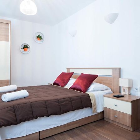 Rooms & Apartments 72 Задар Стая снимка
