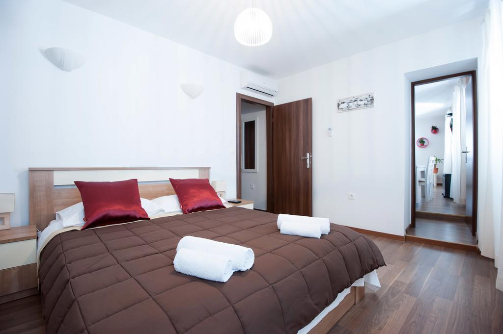 Rooms & Apartments 72 Задар Стая снимка