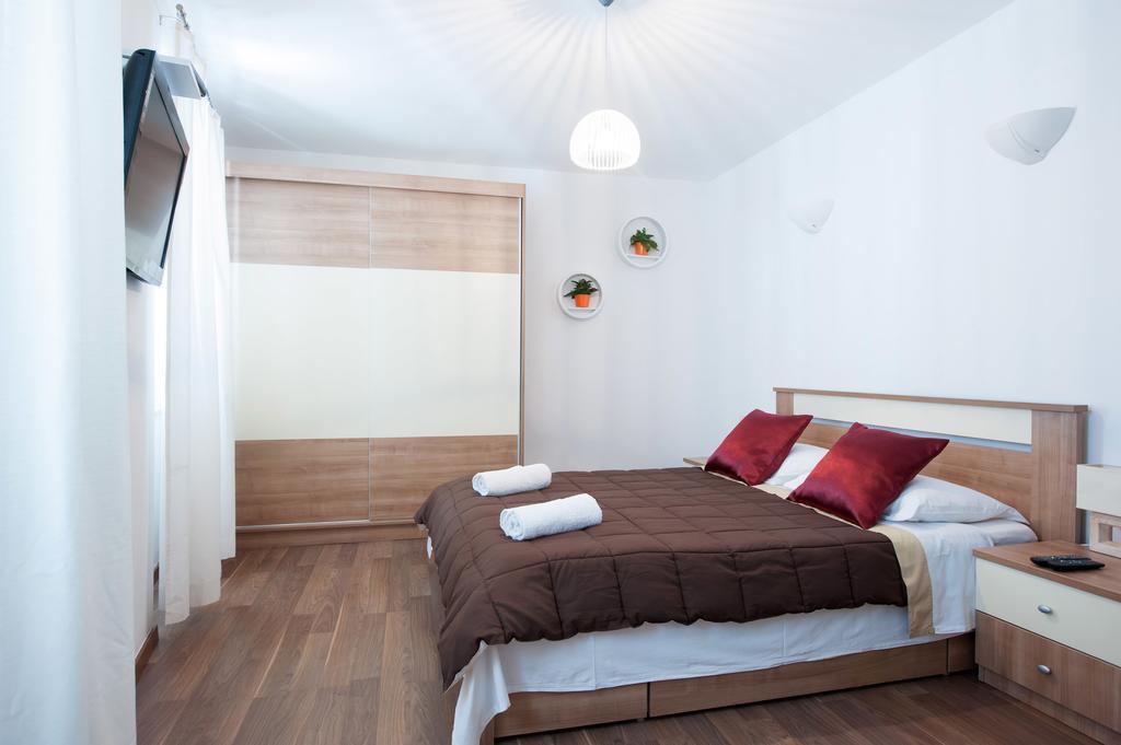 Rooms & Apartments 72 Задар Стая снимка