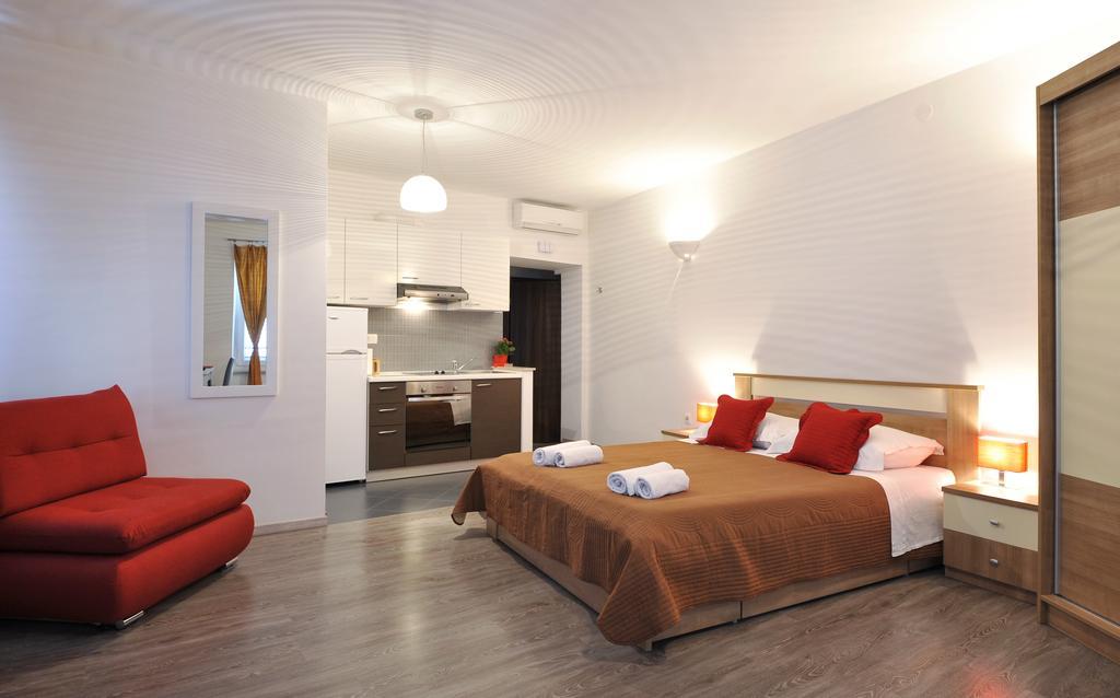 Rooms & Apartments 72 Задар Екстериор снимка
