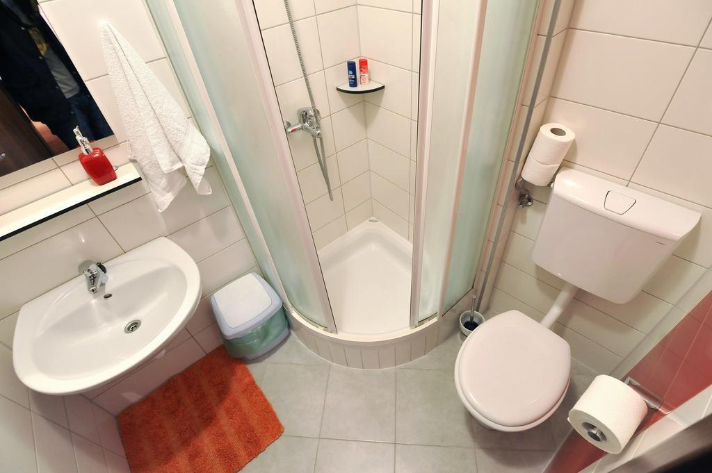 Rooms & Apartments 72 Задар Стая снимка